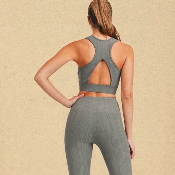 NWT Rivals & Resilience women's yoga legging/bra set - women's size Small - NWT - Picture 5 of 13